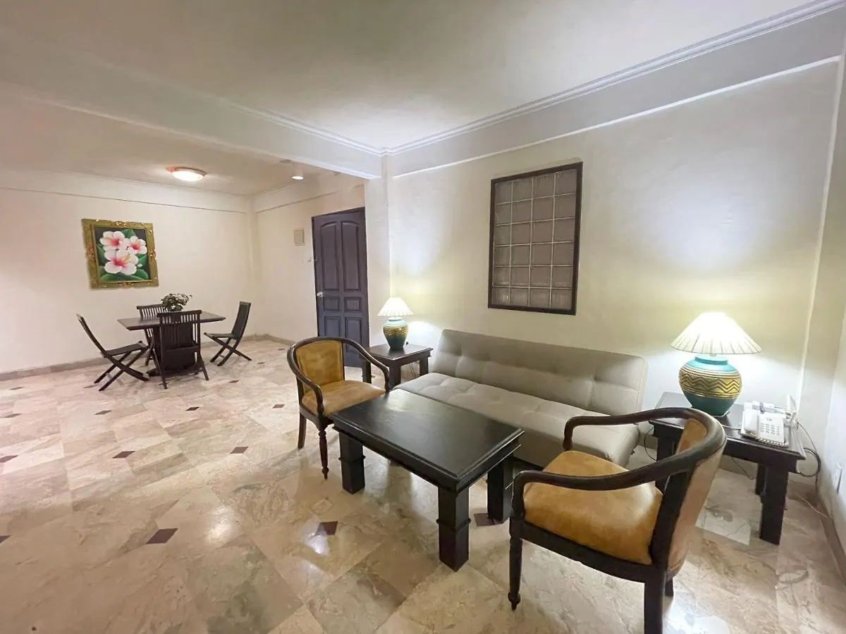 Beach Apartment Inside Resort Walking Distance To The Beach Seminyak Indonésia