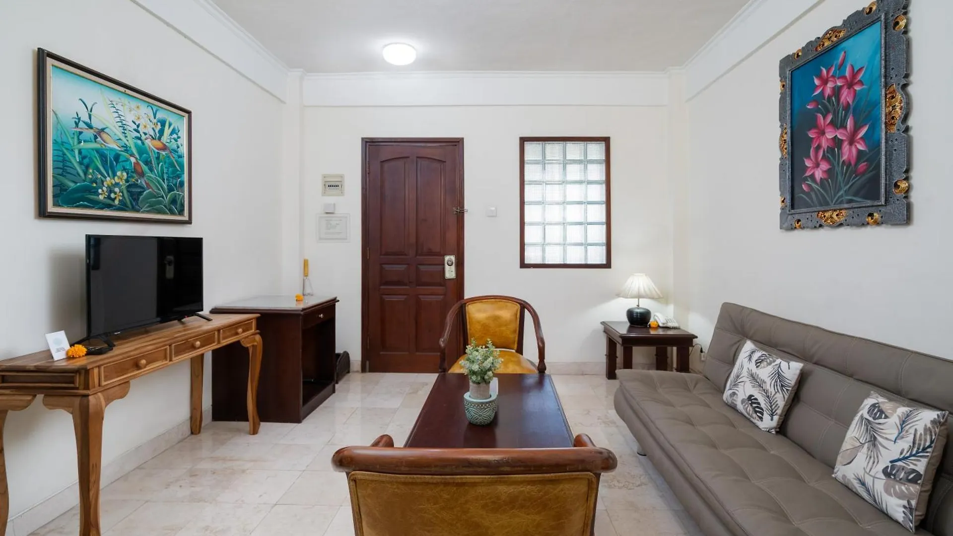 Beach Apartment Inside Resort Walking Distance To The Beach Seminyak